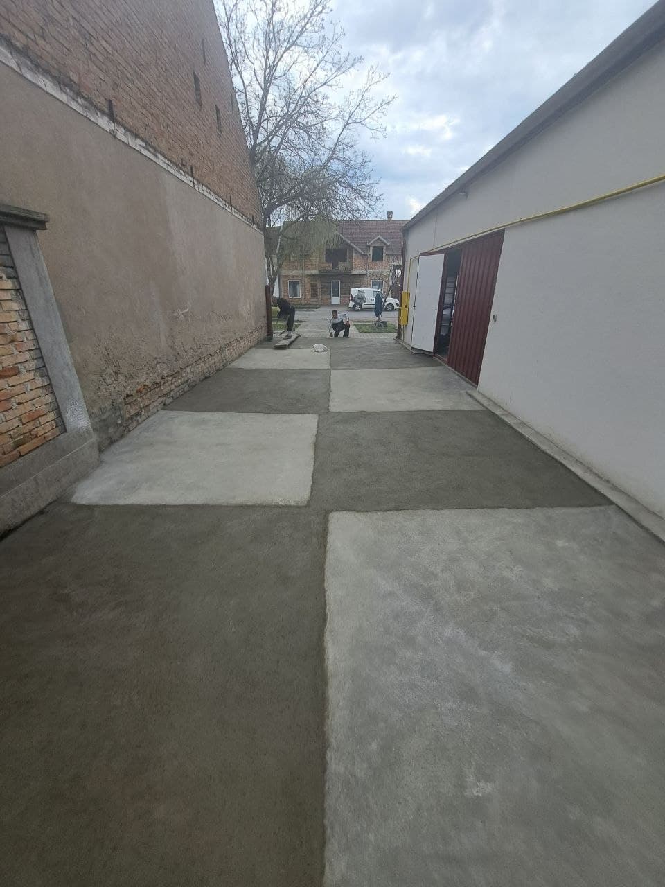 Betoniranje dvorišta, posle radova, Ruma
